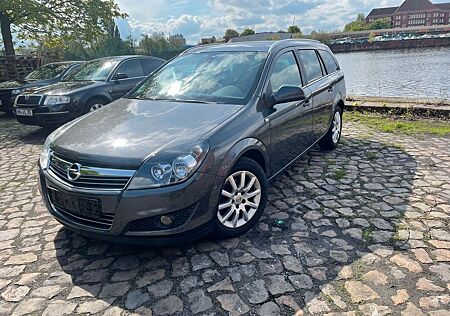 Opel Astra H Caravan Edition