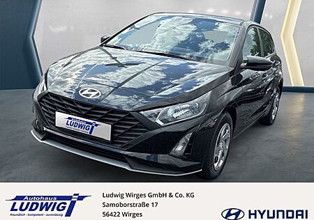 Hyundai i20 1,2 Select *NAVI*KAMERA*PARKP*
