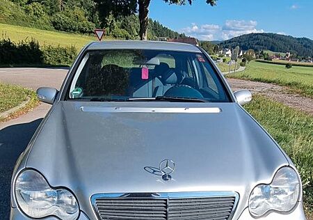 Mercedes-Benz 200