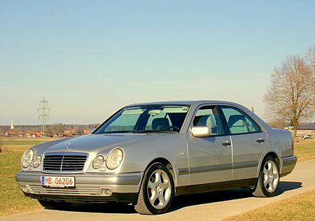 Mercedes-Benz E 300 D OM606 W210 Handschalter, Service NEU!