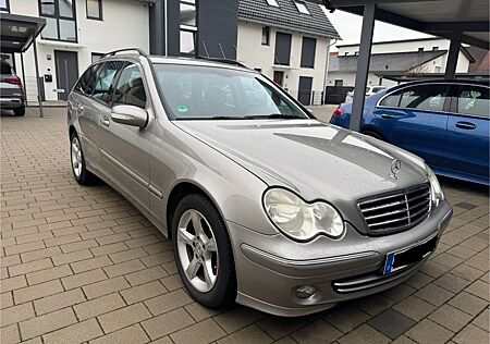 Mercedes-Benz C 180 KOMPRESSOR T AVANTGARDE