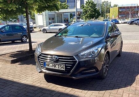 Hyundai i40 1.7CRD Kamera*LHZ*Tempomat*Automatik