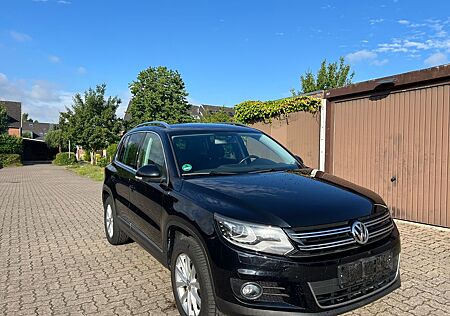 VW Tiguan Volkswagen 2.0 TSI 4MOTION Sport & Style 180 PS