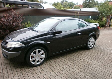 Renault Megane CC Coupé-Cabriolet 1.6 111 PS 16V Black