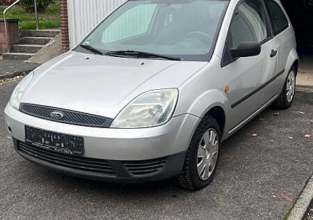 Ford Fiesta 1.3 51 kW - TÜV bis 02/2026