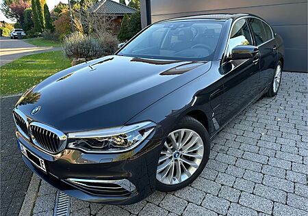 BMW 530e Luxury-TV-Massage alle Assistenzsysteme