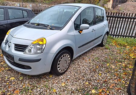 Renault Modus Dynamique 1.2 16V 55kW TÜV. 11.2026