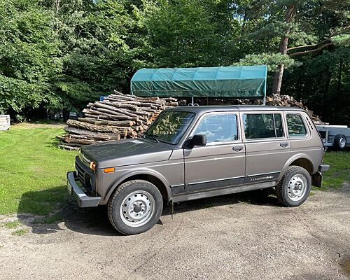 Lada Urban