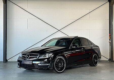 Mercedes-Benz C 63 AMG C63/AMG/Facelift/Harman-Kardon/Kamera/19"/