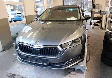 Skoda Octavia 1.4 TSI iV DSG STYLE COMBI