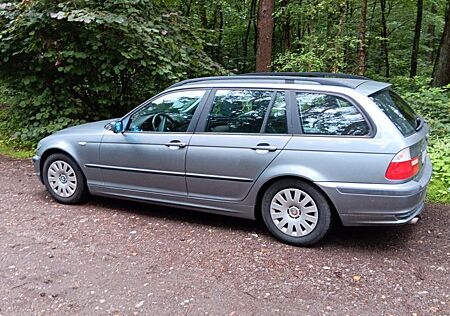 BMW 318i touring -