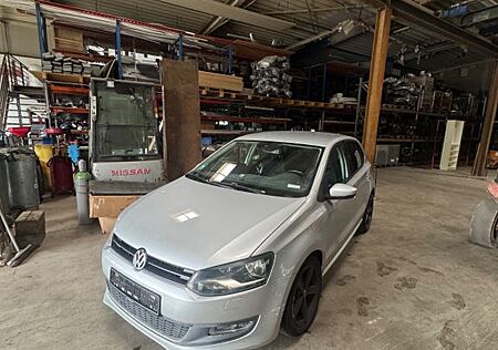 VW Polo Volkswagen V Highline