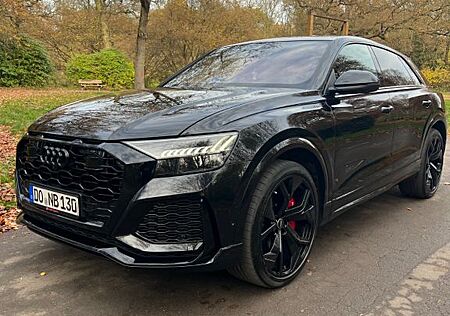 Audi RS Q8 RSQ8, 305 km/h Vmax, Scheckheft