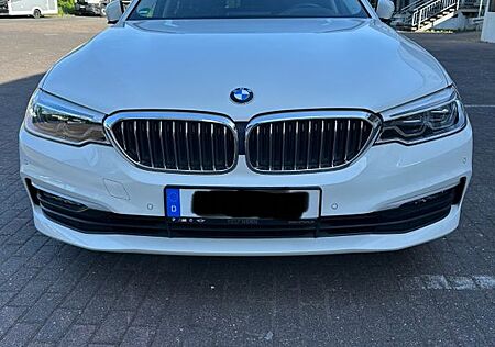 BMW 520d Touring -Head Up-Harman/Kardon Leder !