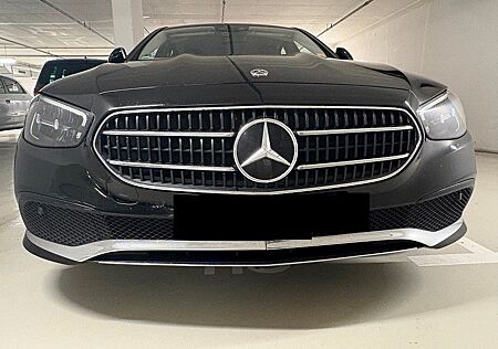 Mercedes-Benz E 300 de Lim. Avantgarde/LED/