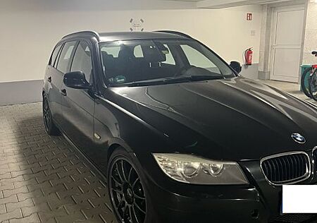 BMW 318d Touring