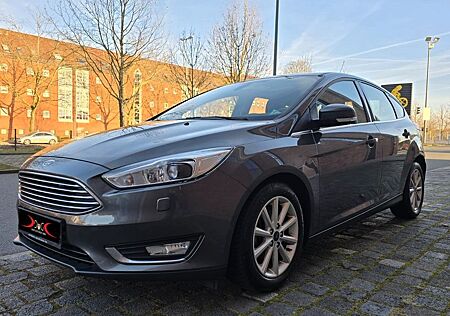 Ford Focus Lim. Titanium Automatik Getriebe