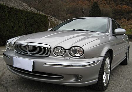 Jaguar X-Type 3.0 V6 4x4 Executive VOLLAUSSTATTUNG