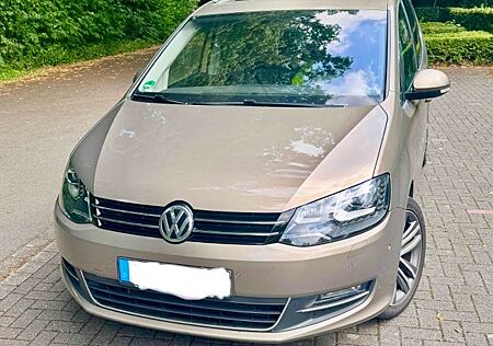 VW Sharan Volkswagen 2.0 TDI SCR 135kW DSG Highline Highline