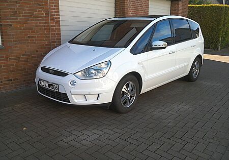 Ford S-Max 2,0 TDCi 85kW DPF Titanium AT-Motor