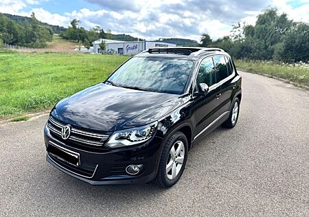 VW Tiguan Volkswagen Sport & Style 4MOTION TDI/DSG/PANO/AHK/