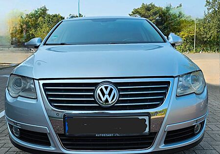 VW Passat Variant Volkswagen 2.0 TDI DPF DSG 125kW Highlin...