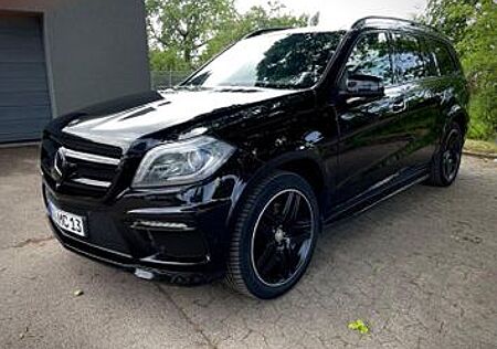 Mercedes-Benz GL 500 4MATIC -
