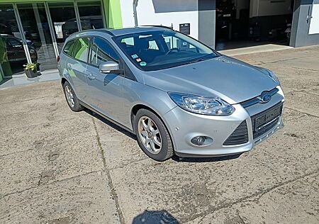 Ford Focus Turnier Sync Edition/TÜV Neu