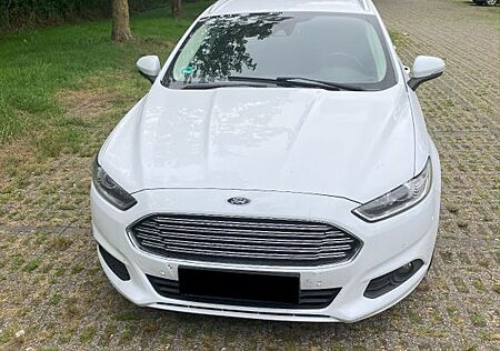 Ford Mondeo 2,0 TDCi 132kW Business Edition Turni...