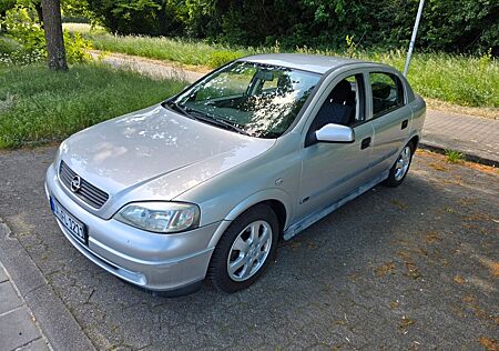 Opel Astra 1.8 16V Edition neu Tüv Klima