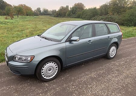 Volvo V50 2.4 -38.000 km, Garagenwagen, Scheckheft