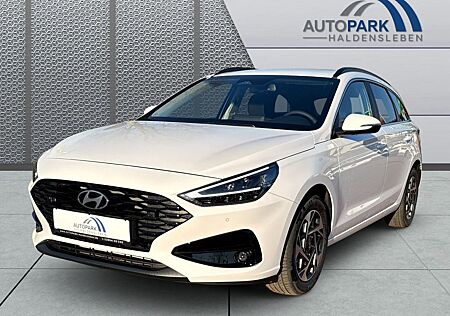 Hyundai i30 i30cw Navi Digitales Cockpit LED Apple CarPlay A
