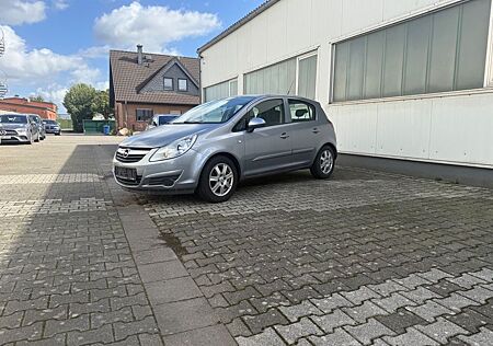 Opel Corsa 1.4 Automatik