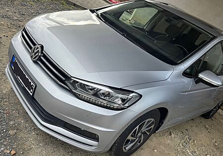 VW Touran Volkswagen 2.0 TDI SCR SOUND, PANO, AHK