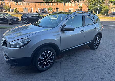 Nissan Qashqai I-Way Klima Navi Panorama Kamera Alus E5