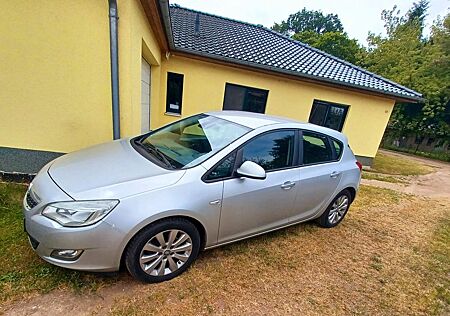 Opel Astra 1.7 CDTI Cosmo 81kW Cosmo