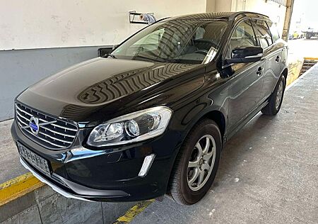 Volvo XC 60 XC60 D5 AWD Momentum Geartronic Momentum