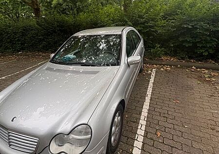 Mercedes-Benz C 180 C180