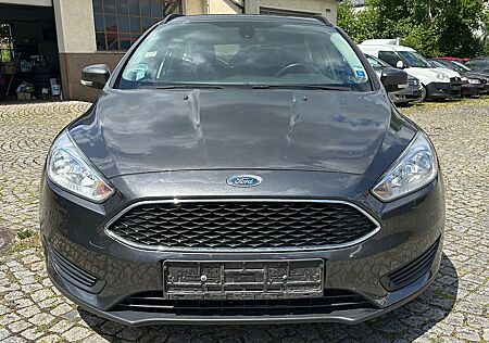 Ford Focus Turnier Trend *NAVI-Touchscreen*PDC