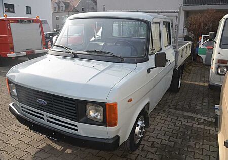 Ford Transit Doppelkabine 2,4D, Oldtimer