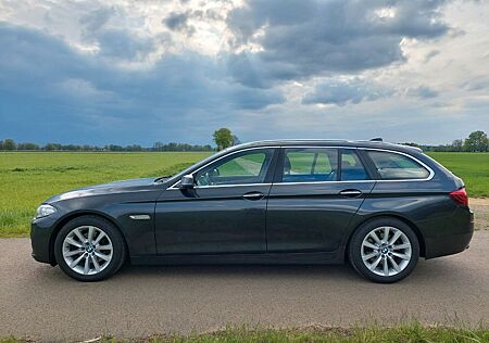 BMW 520d xDrive Touring A -