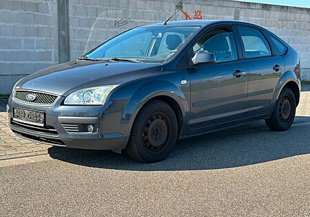 Ford Focus 1.6 Lim. Fun X *Klima*