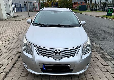 Toyota Avensis Combi 2.0 D-4D -