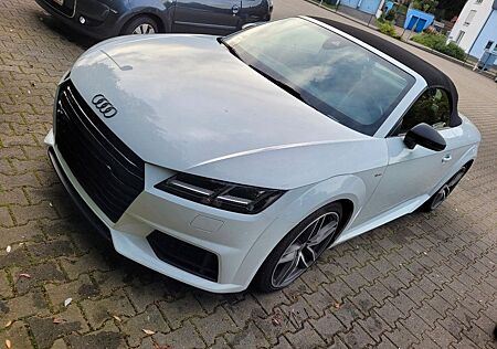 Audi TT Roadster 2.0 TFSI S tronic - Virtual Cockpit