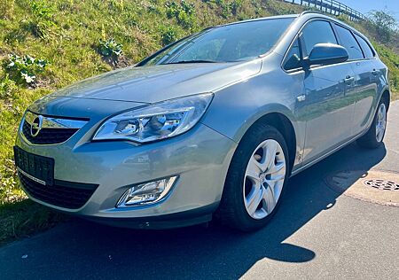 Opel Astra Sports Tourer 1.4 1.Hand Tüv/Insp. neu