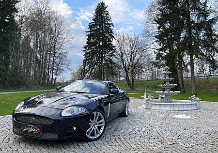 Jaguar XKR -S 4.2 Kompressor Coupé RS Schalensitze