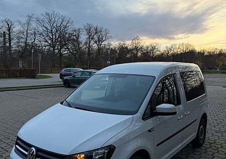 VW Caddy Volkswagen 2,0TDI 75kW BMT Highline 5-Sitzer Highline