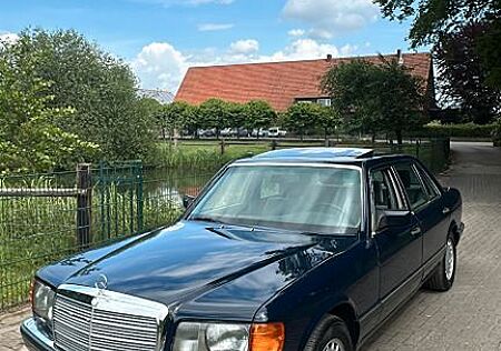 Mercedes-Benz 560
