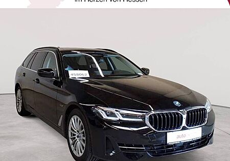 BMW 520e Touring Aut. Intelgral Pano AHK