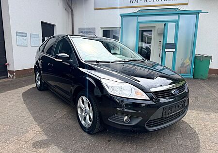 Ford Focus Lim. Style + 1.HAND*